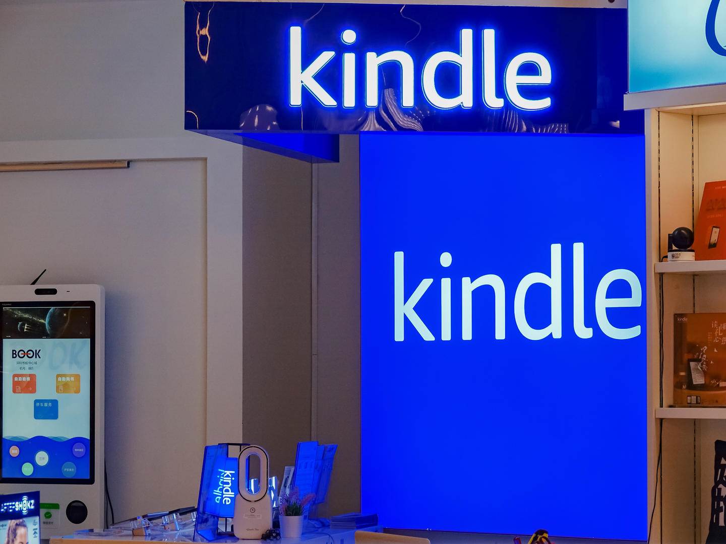 亚马逊不卖kindle的原因（kindle会颠覆图书行业吗）